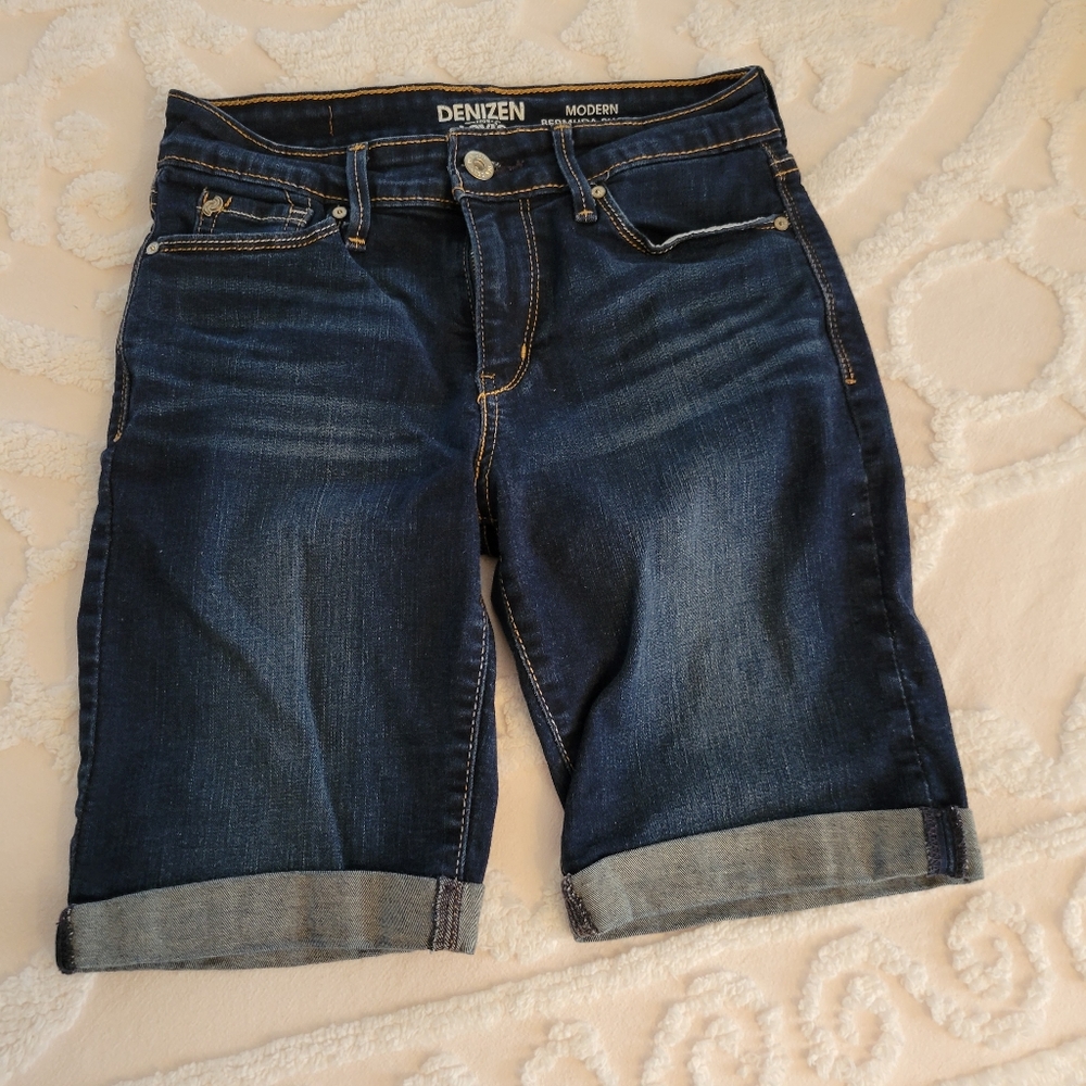 Blue Jean Shorts Denizen Levi's Women's Size 2-w26